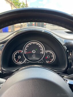 Volkswagen Beetle 2.0 TDI-DSG, rok 2013 - 13