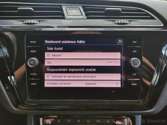VW Touran DSG HIGHLINE LED ACC NAVI VYHŘ.SEDAČKY TAŽNÉ - 13