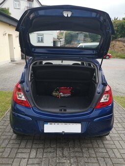 OPEL CORSA 1.3i BENZÍN 59KW KLIMATIZACE 87TIS.KM R.V.2007 - 13