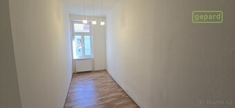 Zděný byt se sklepem a podílem na pozemku - Jírovcova ulice - 13