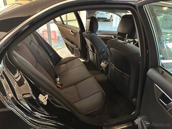 MERCEDES-BENZ C 220 CDI 125KW 7G TRONIC TOP VÝBAVA ELEGANCE - 13