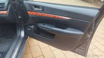 2012 Subaru Outback 3.6R - 13