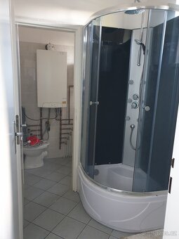 Prodej bytového domu s komerčním prostorem - 13