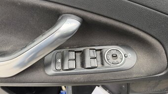 Ford mondeo mk4 2.0 tdci 103kw - 13