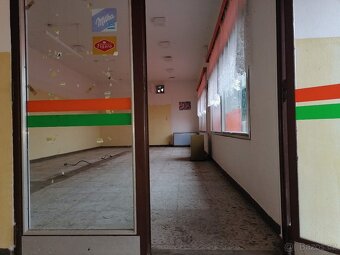 Pronájem domu COOP Jednota nezařizený s možností předělat ní - 13