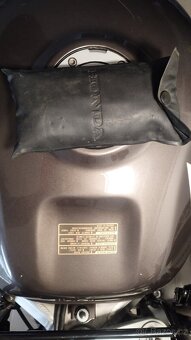 Honda CBR 900RR SC28 - 13