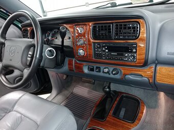 DODGE Durango 5.9 V8 12tis.najeto - 13