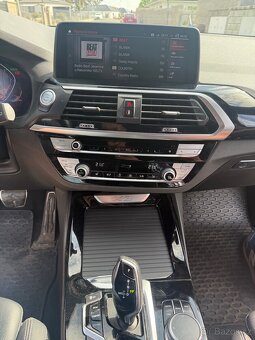BMW X3 3.0d stále v záruce - 13