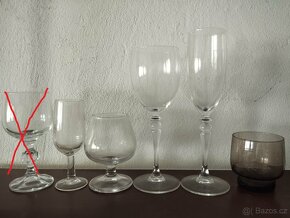 Sklenice na víno a alkohol. Talíře a tácy Bernadotte. Hrnky - 13