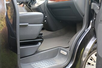 Volkswagen Multivan 2.5 TDi, Tažné , Klima - 13
