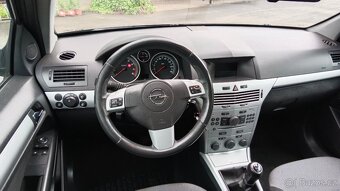Opel Astra 1.6 I - 13