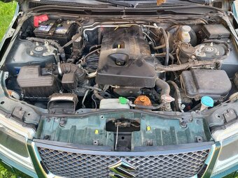 Suzuki Grand Vitara 2.0i AT 4x4 - 13