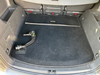 VW TOURAN 1.9 TDI R.v.2008 Navi Digi klima - 13