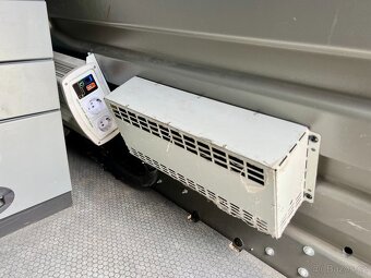 Volkswagen Caddy 2,0 TDI 4MOTION MAXI webasto / 2016 - 13