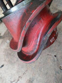 KUHN 280 SHRNOVAČ -- ruzné   díly - 13