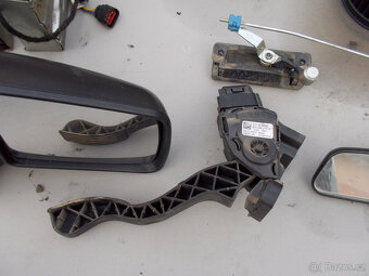Díly různé 1.  Ford Tourneo, Connect 1.8TDCI 66KW - 13