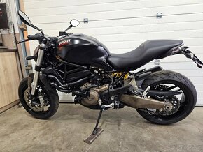 Ducati Monster 821 - 13