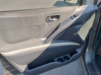 Toyota Corolla Verso 1,8 VVT-i 7 MÍST 2006 95kW, zavěs, STK - 13