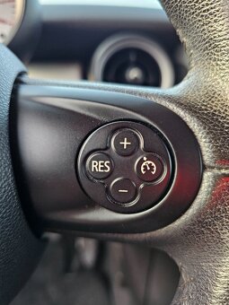 MINI COOPER ONE 2013 1.6i 72kW,TEMPOMAT,KLIMA,SERVISKA - 13