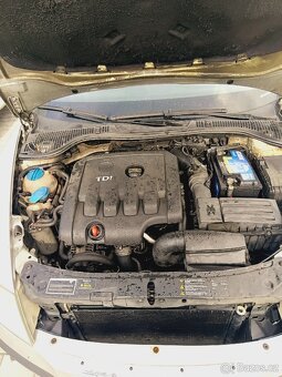 Škoda Octavia 2.0tdi NÁHRADNÍ DILY - 13