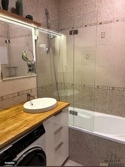 Pronájem bytu 2+1 70 m² s balkónem, ul. Musílkova, Praha - K - 13