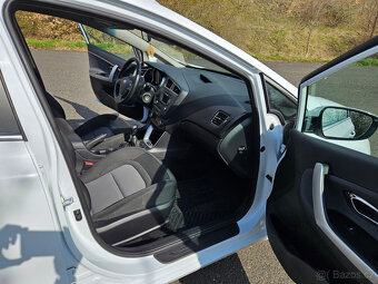 Kia Cee´d SW 1.6 GDi - 13