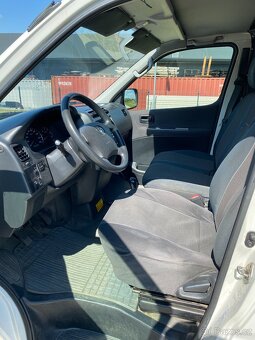 Toyota HiAce 2,5 TD D4D, r.v. 2012, koupeno v ČR, 1. majitel - 13