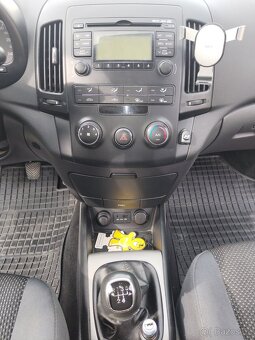 Hyundai i30 1.4 benzín-Koup.ČR,Nove ROZVODY A STK - 13