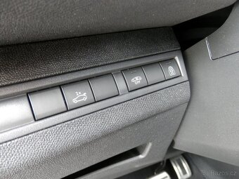 Peugeot 3008 2.0HDi GTline, Panorama, Max výbava - 13