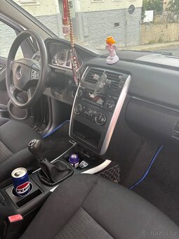 Mercedes Benz B 180 - 13