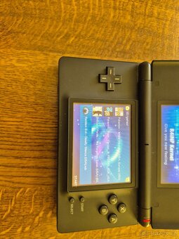 Nintendo DS Lite s příslušenstvím. - 13