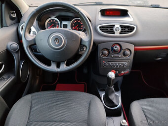 benzínový Renault Clio 1.2 edice Rip Curl   10/2007 - 13