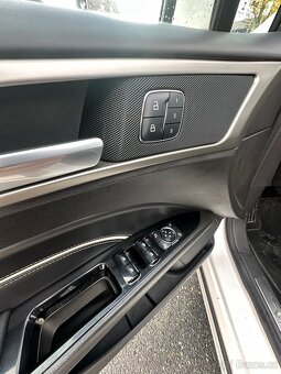 Ford Mondeo Vignale kombi 2.0TDCi, 132kw,Webasto,masáže,Syn3 - 13