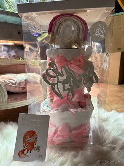 LUXUSNÍ PATROVÝ DORT Z DĚTSKÝCH PLEN+HRAČKA - 13