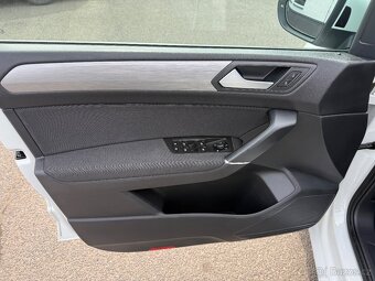 Volkswagen Touran 2.0 TDI 110 KW, 2019, 151 000 km - 13