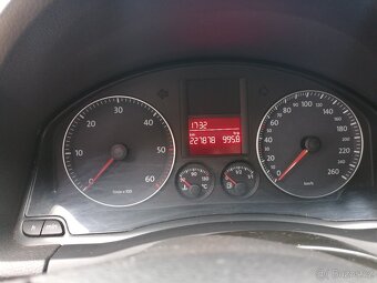 Prodám Volkswagen Golf V - 13