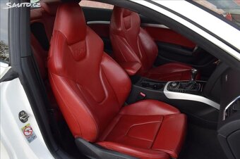 Audi S5 4,2 FSI V8 4X4//MANUÁL/AUDISON - 13