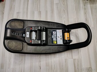 Joie i-Venture + i-Base Advance dětská autosedačka - 13