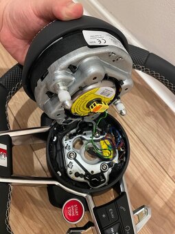 AUDI R8 VOLANT SPORTOVY - START/STOP - DRIVE SELECT - 13