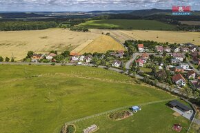 Prodej pozemku k bydlení, 8021 m², Mirošov, ul. Uxova - 13