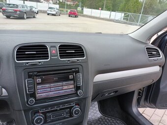 Volkswagen Golf 1,4 TSI,90kW,DSG,SERVISKA, - 13