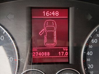 VW Touran, 2.0 TDI, DSG, Xenon, tažné - 13