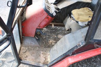 Zetor 7011 kabina - 13
