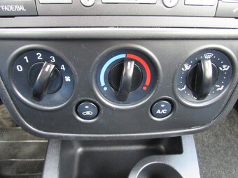 Ford Fiesta 1.3i 51kW, ALU kola, 124.000km, bez koroze - 13
