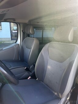 Opel vivaro 2.5dci - 13