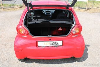 Toyota Aygo, 1,0i 48KW, STK, r.v. 2006, ČR - 13