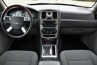 Chrysler 300C 3.0 CRD,XENONY,TEMP,DKLIMA,BOSTON,PDC,ALU18 - 13