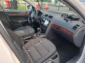 Skoda octavia 1.8 tsi 2009 - 13