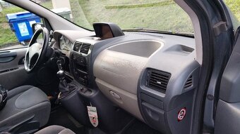 Peugeot Expert Tepee long 2.0 Hdi, 8 míst - 13