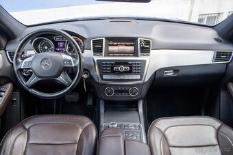 Mercedes-Benz ML 350 BLUETEC 4MATIC - 13